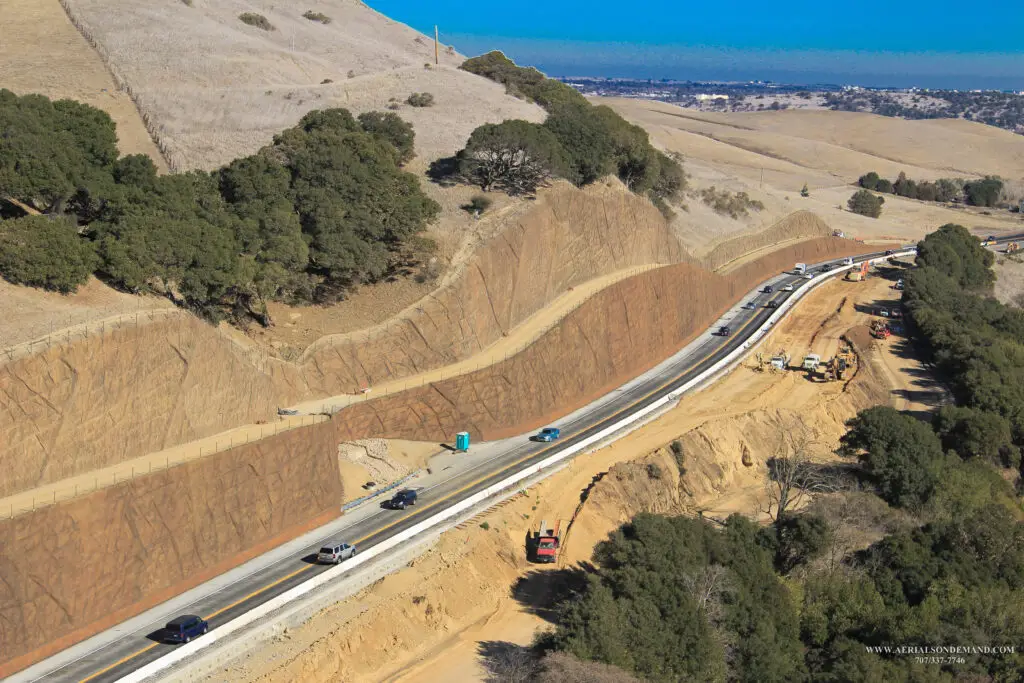 Aerial view of Ghilotti crews on site a retaining wall project in the San Francisco Bay Area